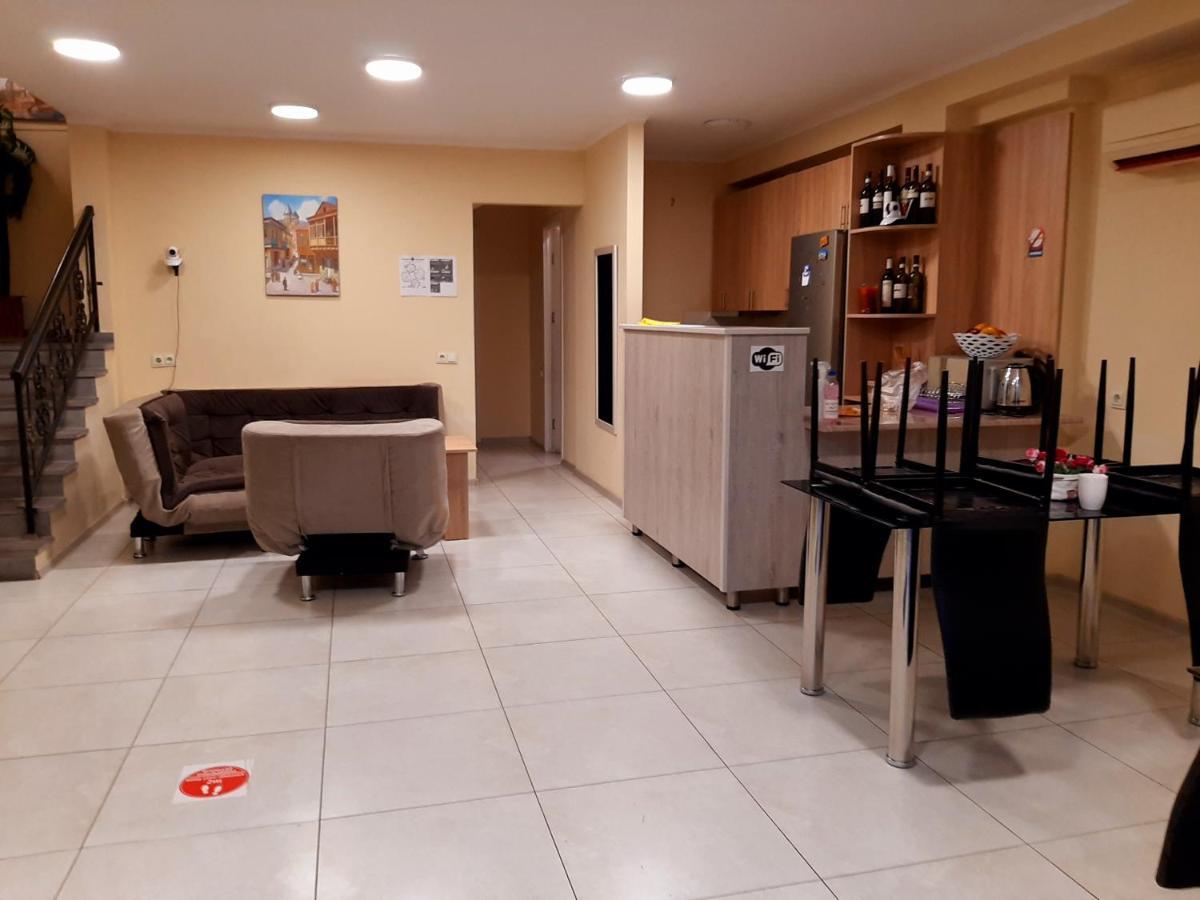 Amadeus Hotel Tbilisi Zewnętrze zdjęcie
