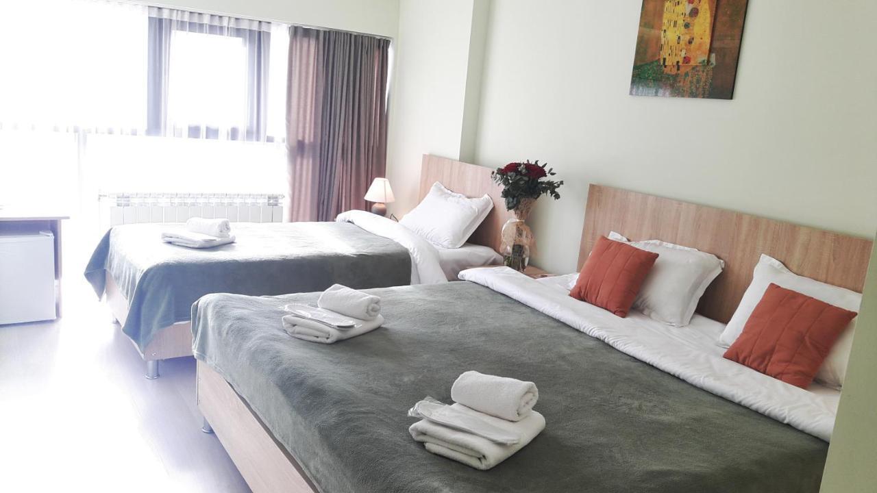 Amadeus Hotel Tbilisi Zewnętrze zdjęcie